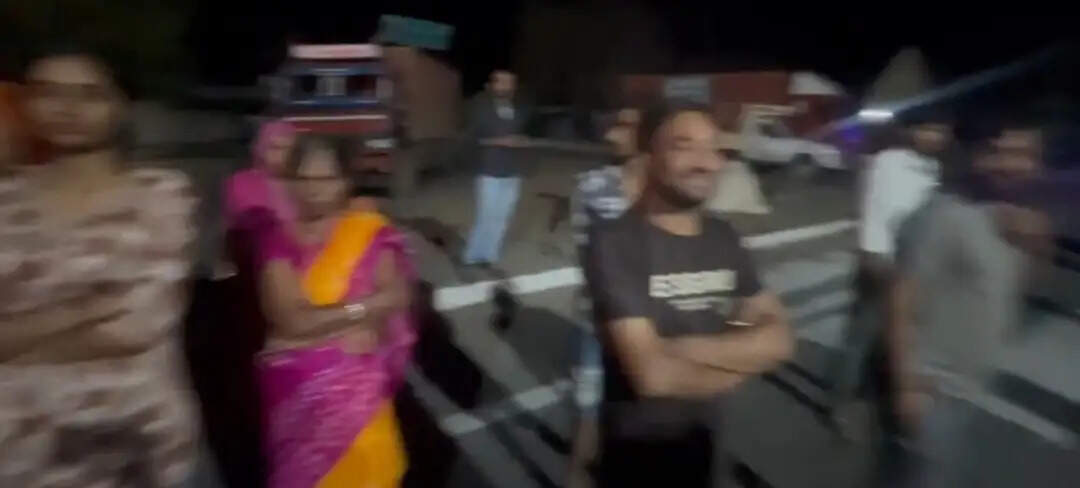 शिवपुरी: सिंकदरा चेक पोस्ट पर फिर बवाल, बस चालक से मारपीट; 5 घंटे हाईवे जाम