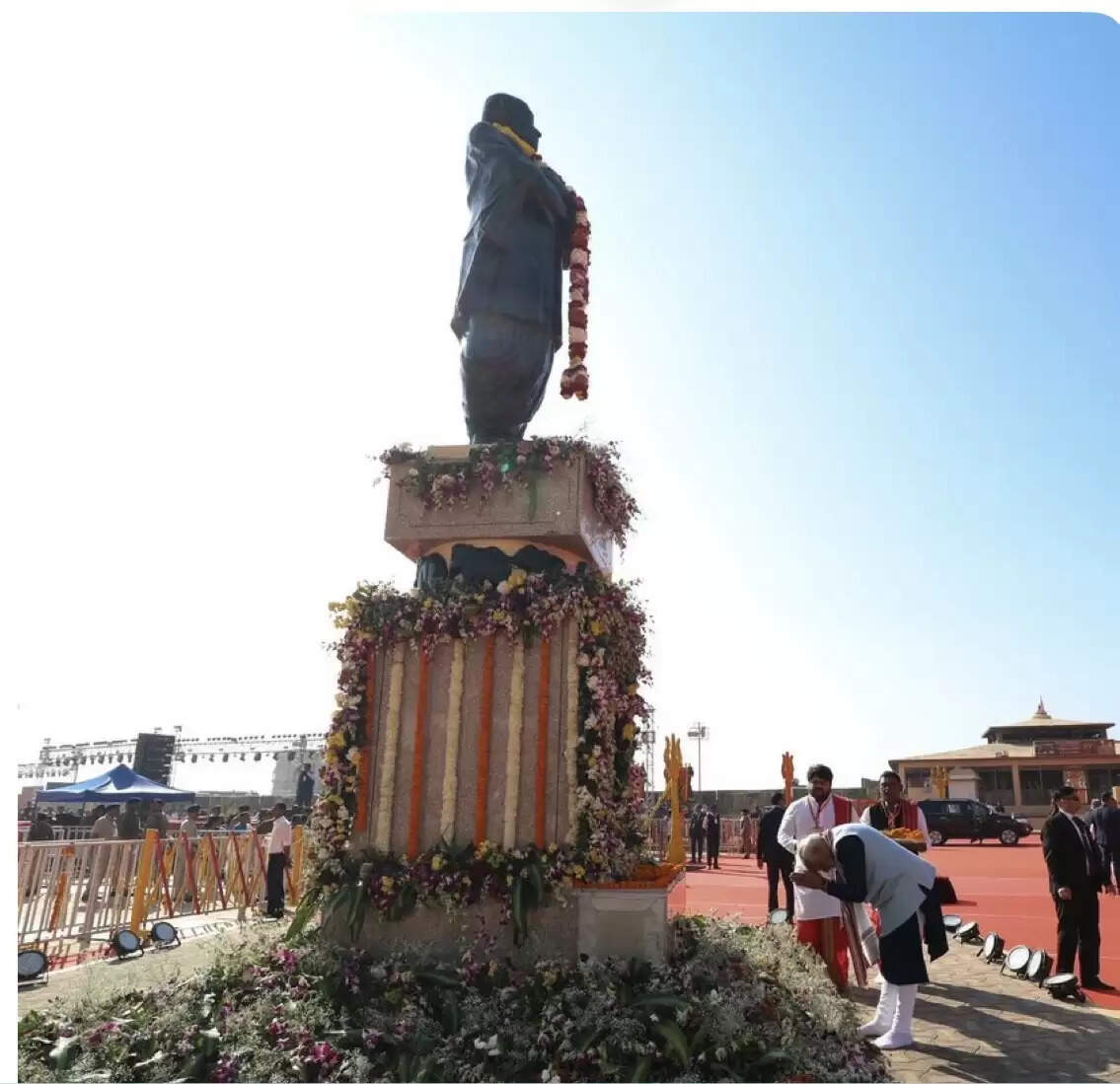 प्रधानमंत्री मोदी ने सोमनाथ में शौर्य यात्रा का किया नेतृत्व, वीरों को दी श्रद्धांजलि