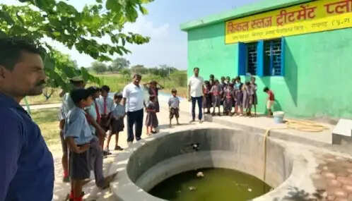 स्वच्छता ही सेवा अभियान: नौरंगपुर में स्वच्छता दीदियों का हुआ स्वास्थ्य परीक्षण, बच्चों ने जाना कचरा प्रबंधन