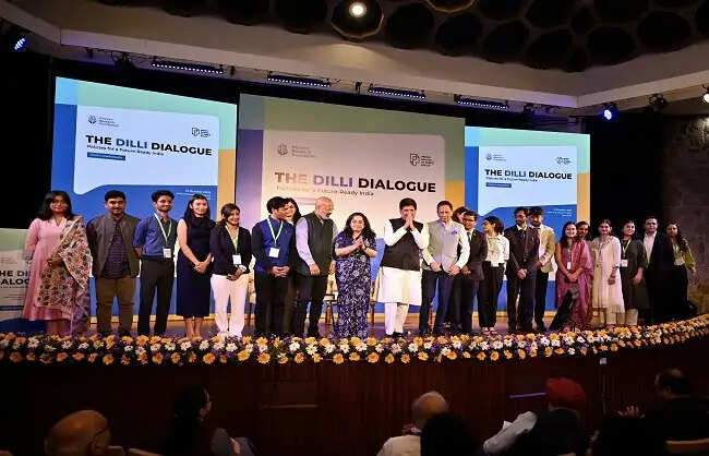 यूरोप की कार कंपनियां भारत में विनिर्माण को देंगी प्राथमिकता, देश बनेगा वैश्विक केंद्र : गोयल