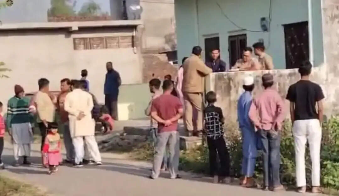 बिजनौर : नगीना में चोरों ने घर से लाखों के जेवरात और नगदी चुरायी, साे रहे थे परिजन