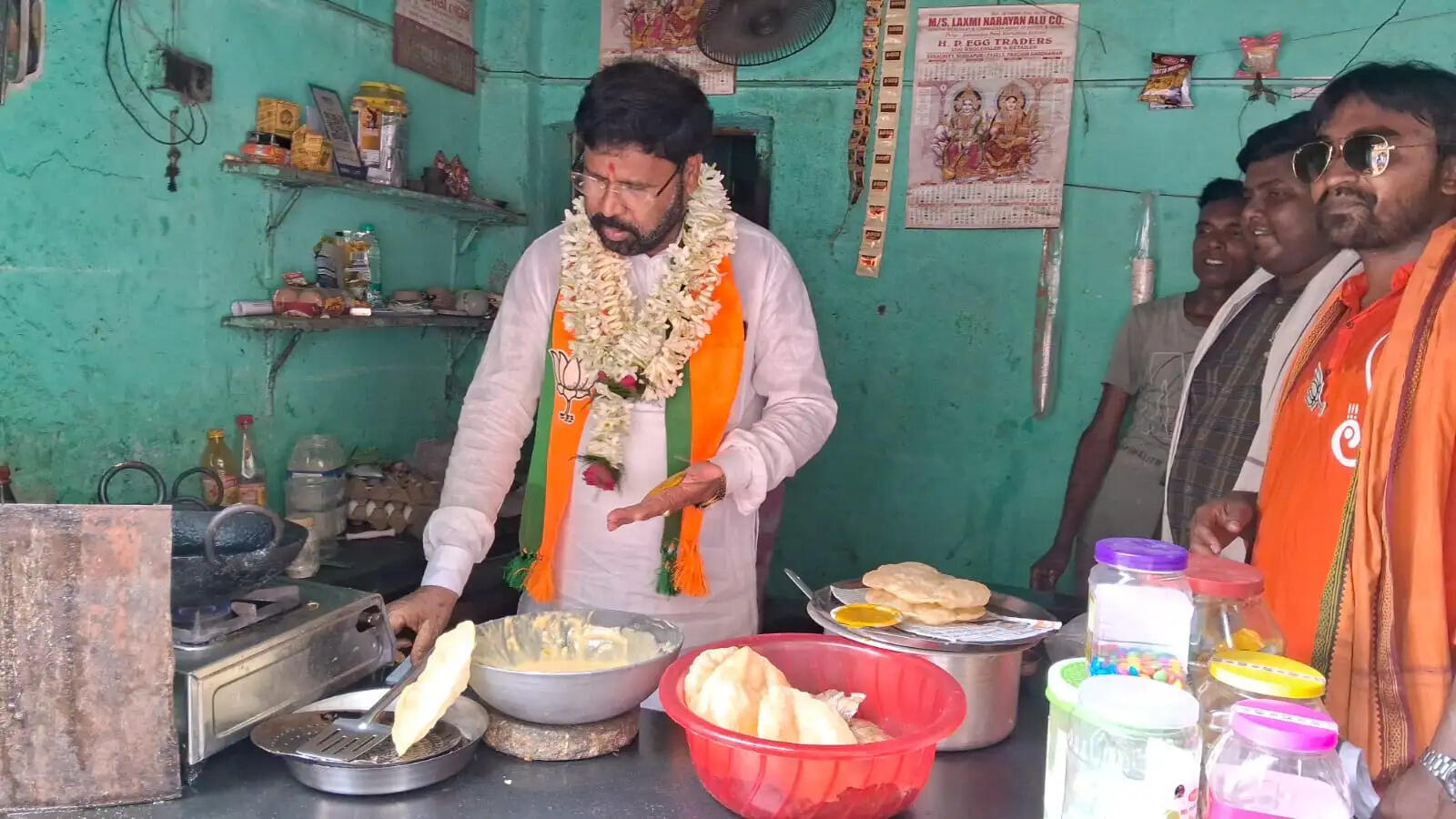 चुनाव 26 : राज्य में उद्योग-धंधों की कमी के कारण बेरोजगारी बढ़ी - लखन घुरुई