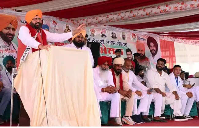 हरियाणा ने नशे पर लगाम लगाई,पंजाब में नशा बढ़ा:नायब सिंह सैनी
