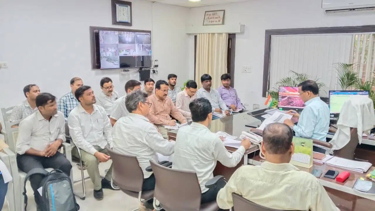 उर्वरक की कालाबाजारी रोकने के लिए खाद बिक्री केंद्रों का होगा औचक निरीक्षण