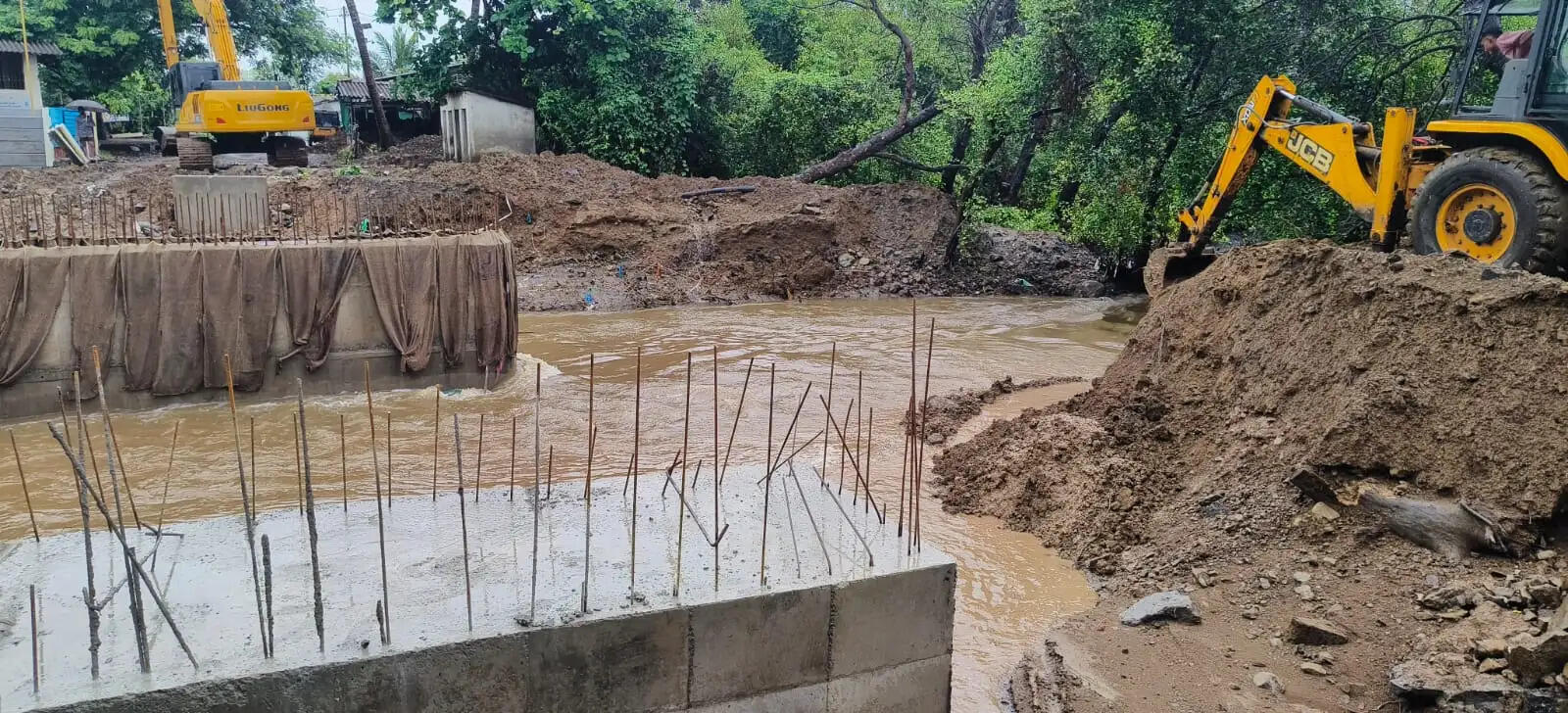 ' समुद्र में अरबों गैलन पानी, फिर भी ठाणे में हर घर टैंकर- डॉ प्रशांत