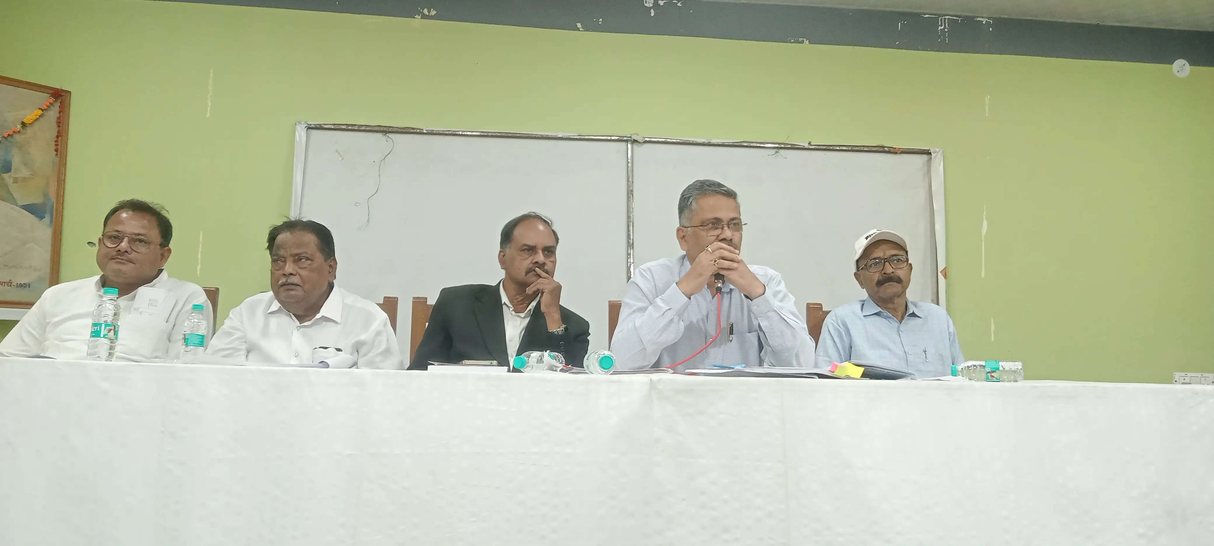 के पी ट्रस्ट के मौजूदा अध्यक्ष एवं पदाधिकारियों पर अनियमितताओं के गंभीर आरोप