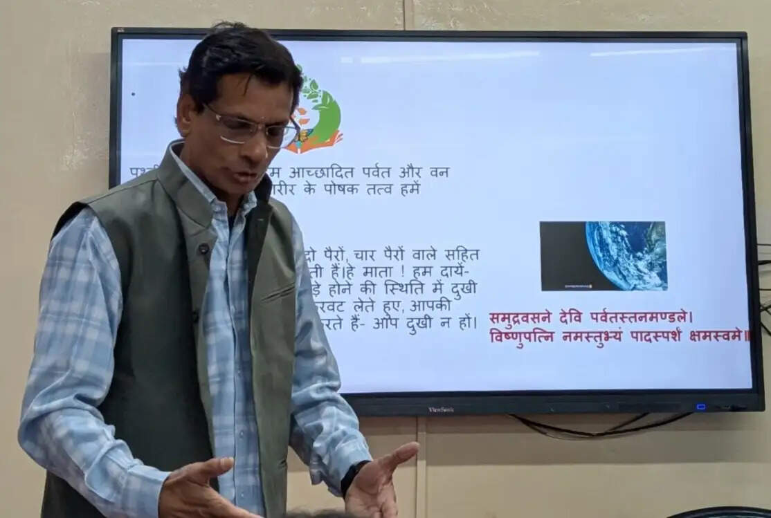 ग्रीन में ग्रीड, हरित में हरि : डॉ. अनिल मेहता