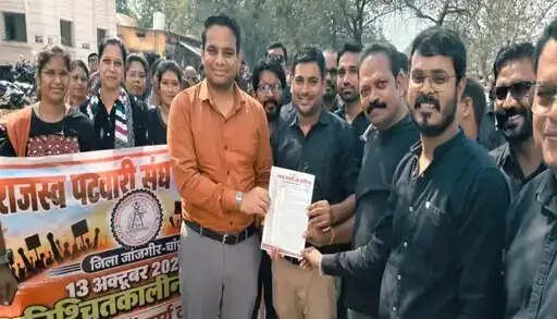 जांजगीर-चांपा में डिजिटल फसल सर्वे पर उठे सवाल, पटवारी संघ ने एसडीएम को सौंपा ज्ञापन