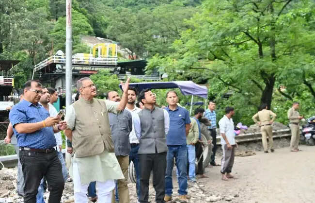 उत्तराखंड में 26 जुलाई तक भारी बारिश का अलर्ट, मसूरी मार्ग और केदारनाथ पैदल मार्ग प्रभावित