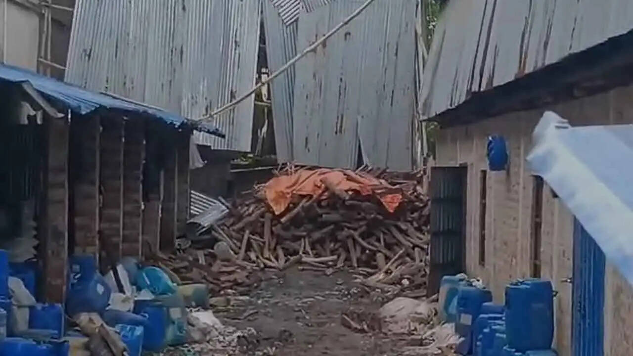 दत्तपुकुर की बनियान फैक्टरी में बॉयलर विस्फोट, एक श्रमिक की मौत- प्रबंधक हिरासत में