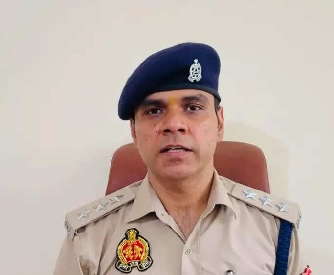 खेत में मिले नर कंकाल की जांच में जुटी पुलिस