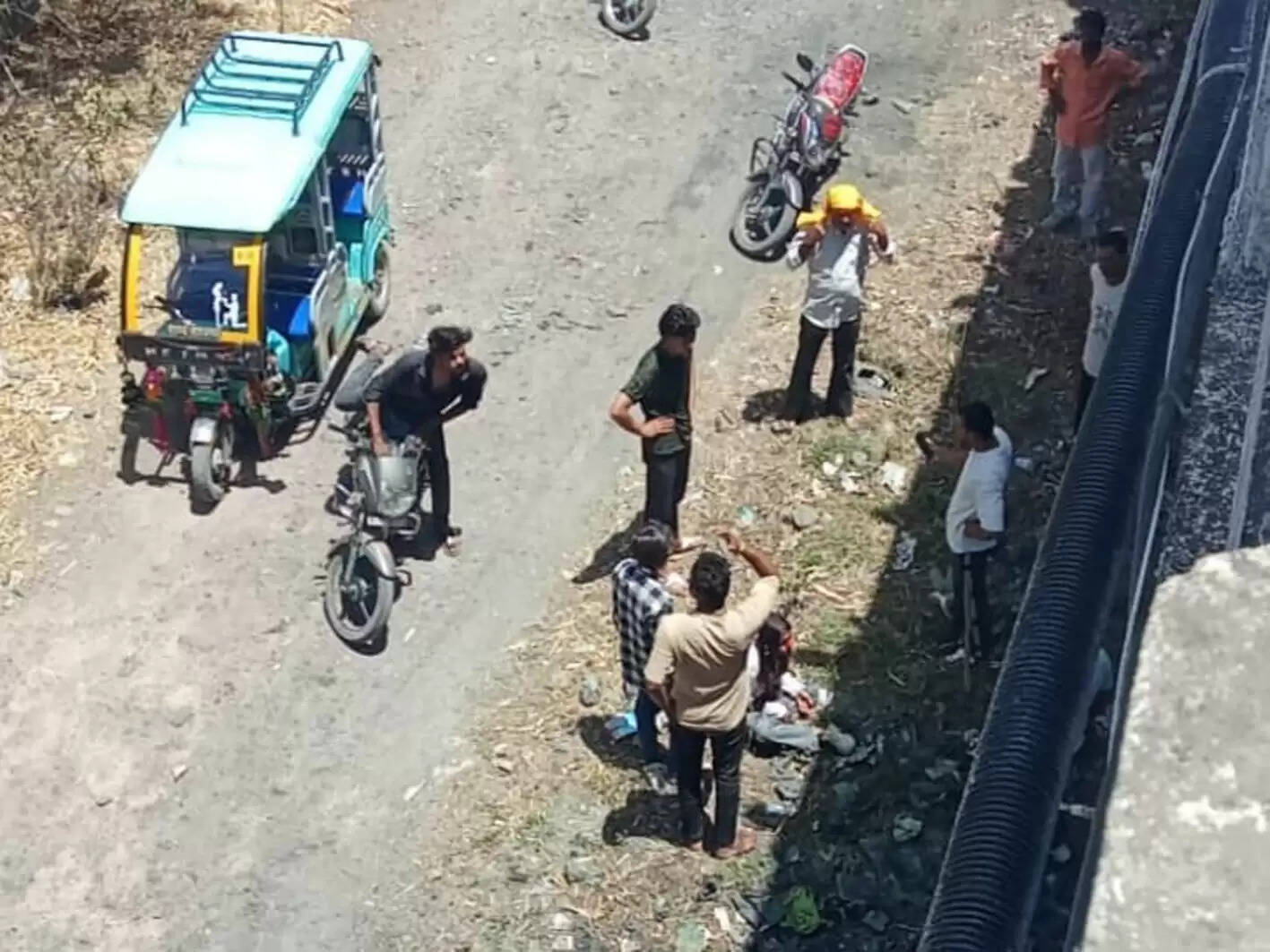 उज्जैनः कक्षा 12वीं में कम अंक आने पर छात्रा ने ब्रिज से लगाई छलांग