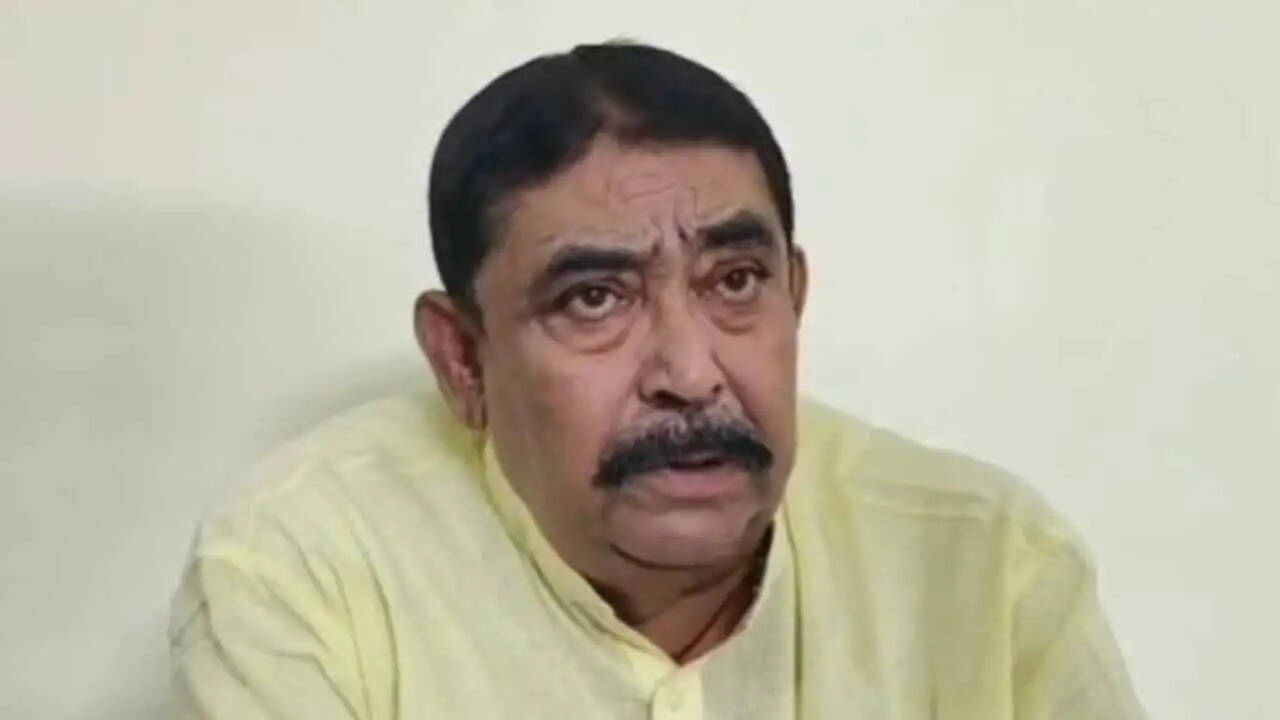 दल तोड़ने की साजिश के खिलाफ गरजे बीरभूम के बागी नेता अनुब्रत मंडल