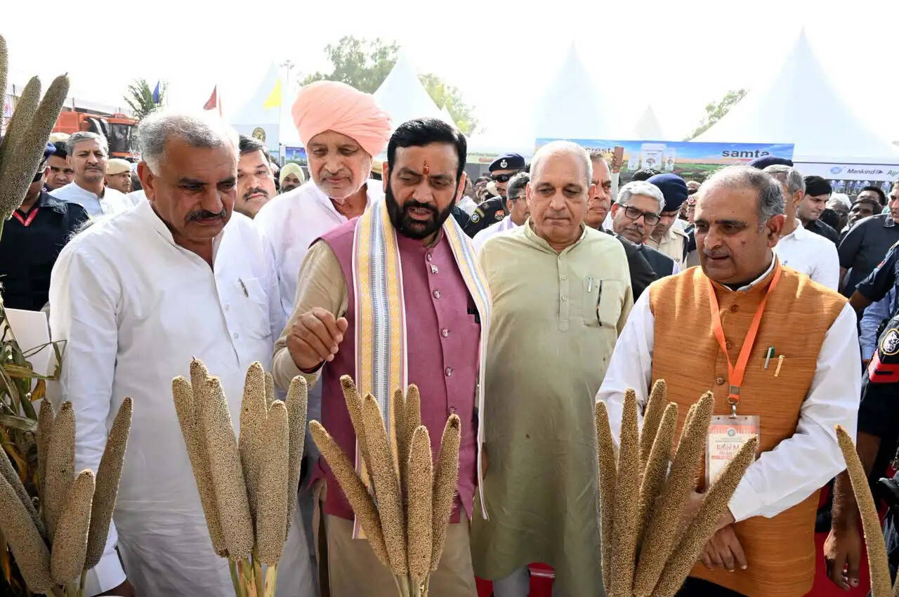 हिसार : सतत कपास उत्पादन व फसल विविधीकरण से जल संसाधनों का होगा संरक्षण : नायब सैनी