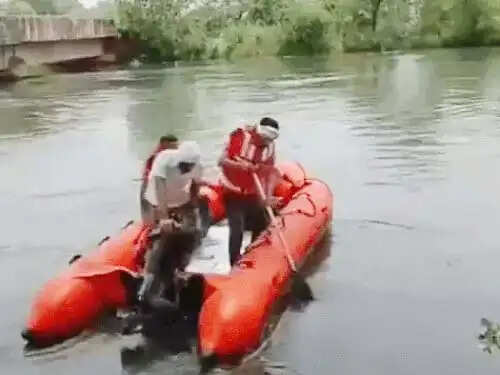 फरीदाबाद : नहर में कूदे महिला-पुरूष का नहीं लगा सुराग, तलाश जारी