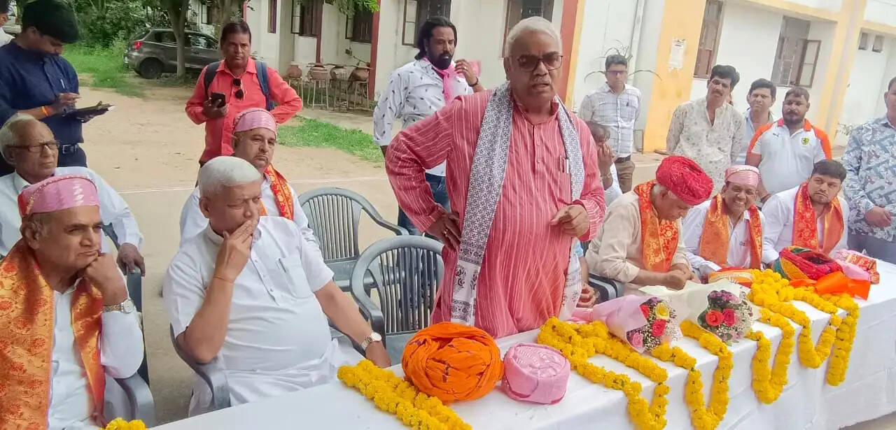 दिलावर का कांग्रेस पर हमला “पेपर लीक नहीं, बेचे गए”, पंचायत चुनाव में भाजपा की जीत का दावा