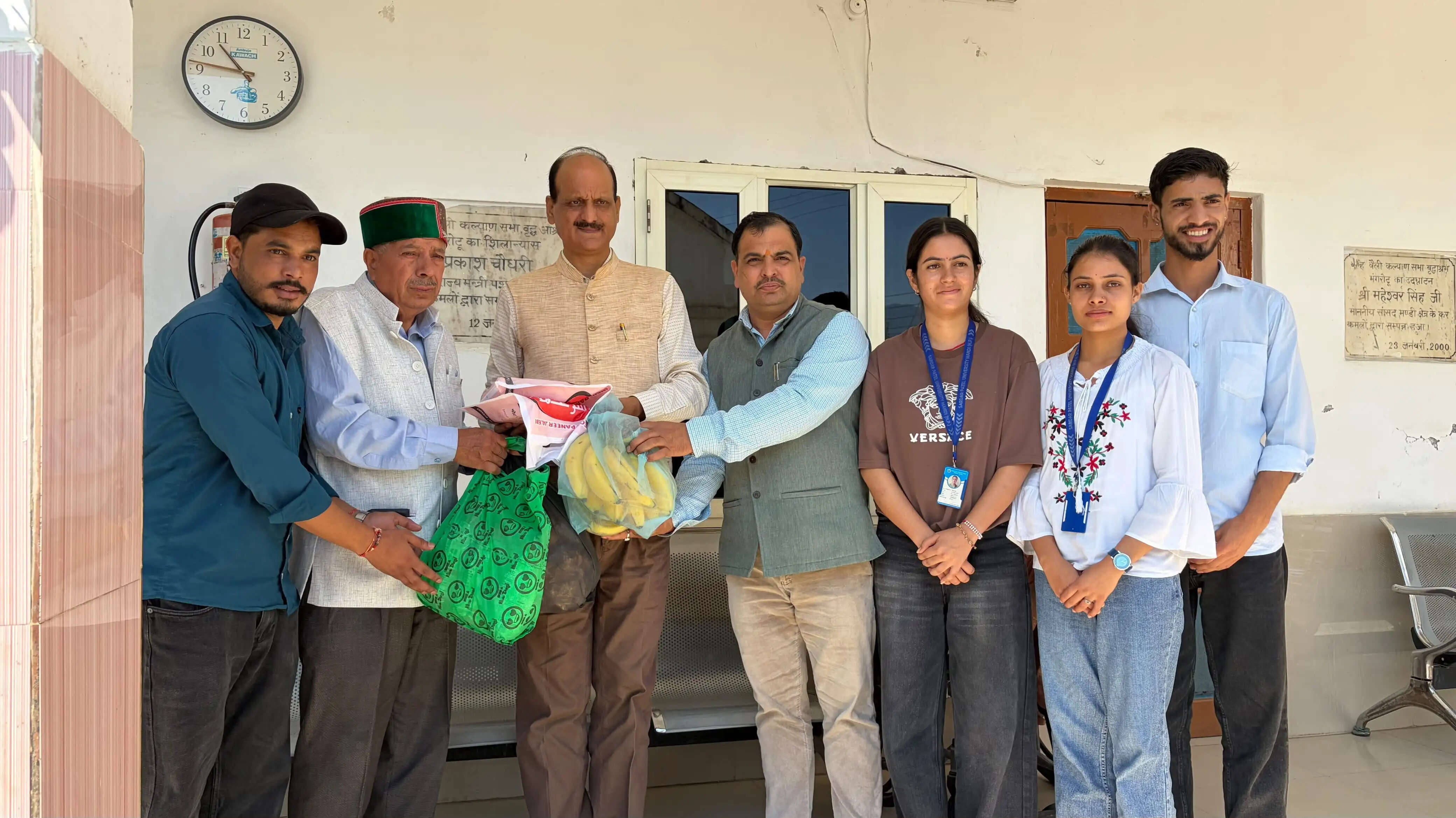 बुजुर्ग हमारे परिवार और समाज की जीवंत विरासत हैं : आचार्य ललित कुमार अवस्थी