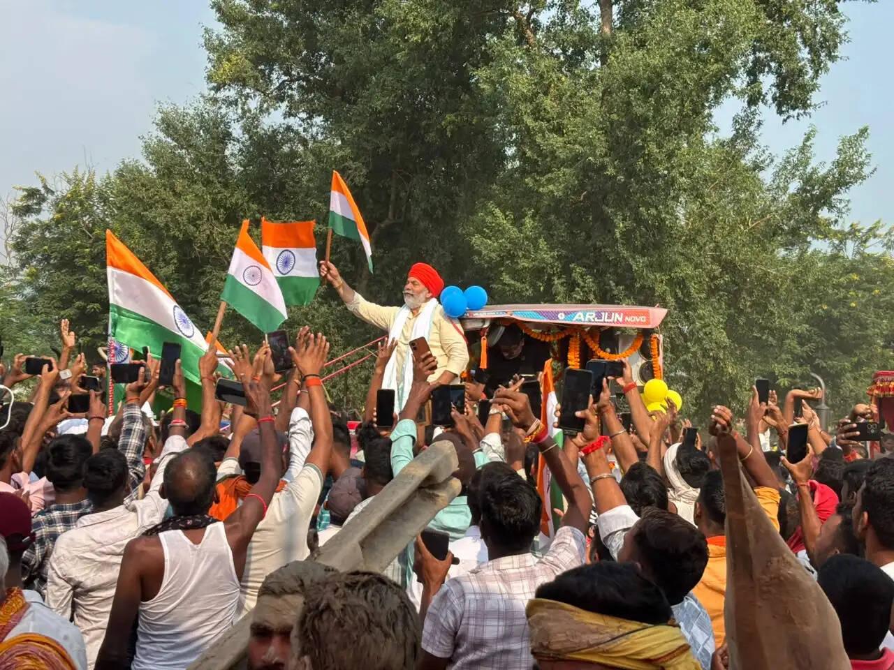 अपनी जमीन बचाने करो या मरो के तर्ज पर आंदोलन करें किसान-टिकैत