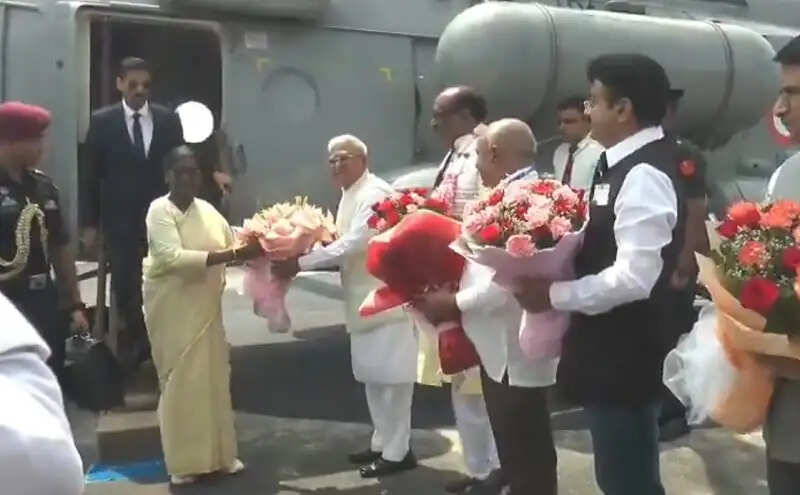 राष्ट्रपति द्रौपदी मुर्मु बैतूल पहुंची, जनजातीय महासम्मेलन में होंगी शामिल