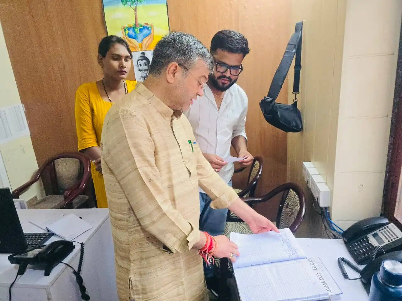आपदा से संबंधित शिकायतों का प्राथमिकता से हो निस्तारण : सौरभ थपलियाल