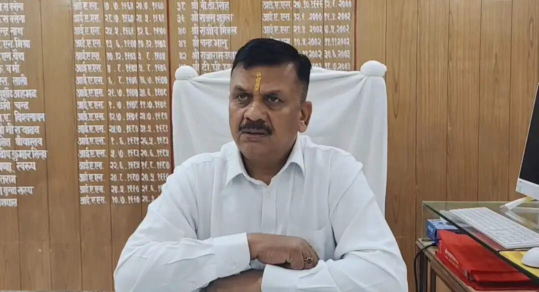 आयुष्मान कार्ड बनाने में जौनपुर अव्वल, 70 वर्ष से अधिक आयु वर्ग में प्रदेश में दूसरा स्थान