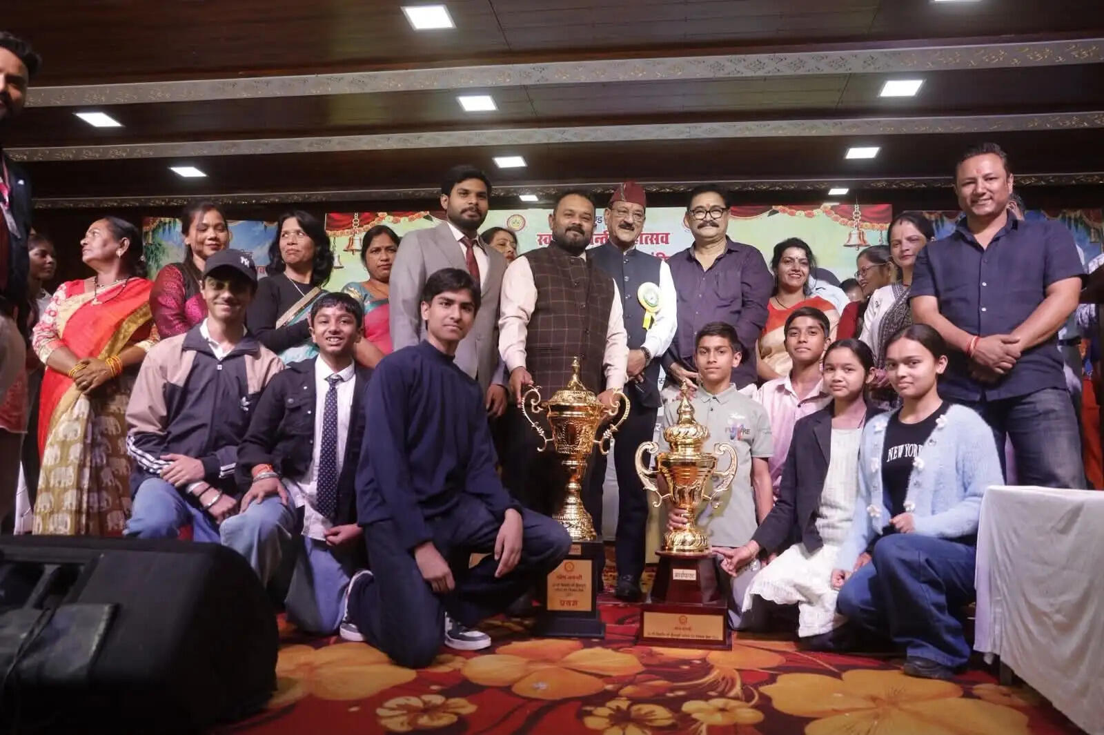 प्रीतम भरतवाण के गीतों के साथ कुंजापुरी मेले का समापन, मंत्री बोले-आपसी समन्वय से सफल होते हैं बड़े आयोजन