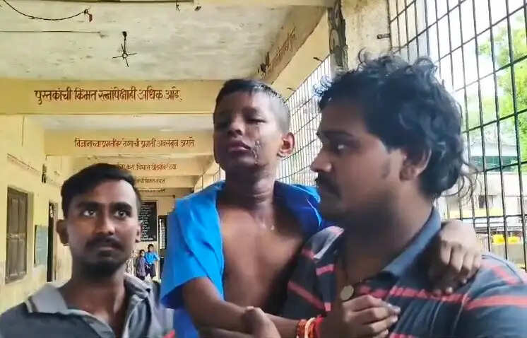 नालासोपारा के जिला परिषद स्कूल में कुकर फटने से दो छात्र झुलसे