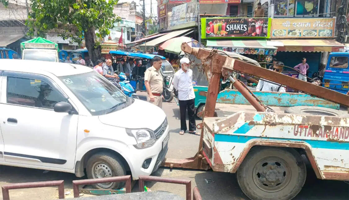 कनखल चौक बाजार में चला अतिक्रमण हटाओ अभियान