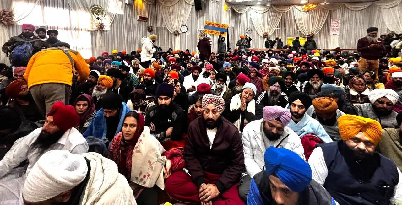 उत्तराखंड: शीतकाल के लिए हेमकुंड साहिब और लोकपाल लक्ष्मण मंदिर के कपाट बंद