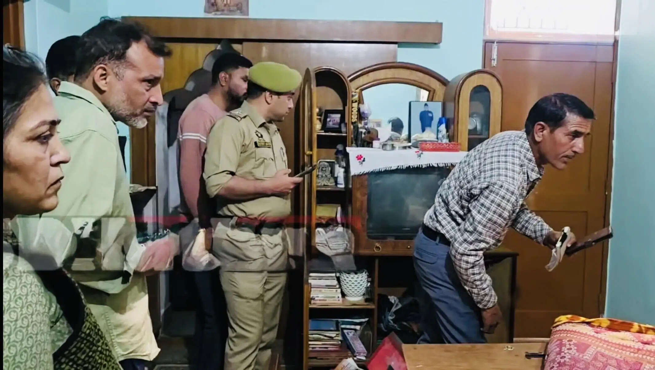 कठुआ में चोरों के हौसले बुलंद-पटेल नगर में लाखों के गहने चोरी, पुलिस ने शुरू की जांच