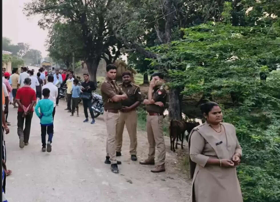 पति ने कुल्हाड़ी मारकर पत्नी की कर दी हत्या