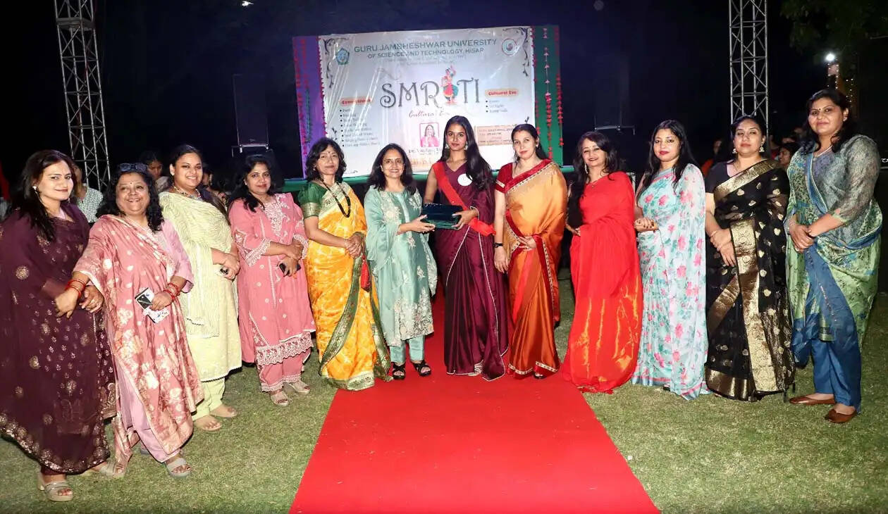 हिसार : विद्यार्थियों की प्रतिभा को सृजनात्मक मंच देते सांस्कृतिक कार्यक्रम : डा. वंदना बिश्नोई