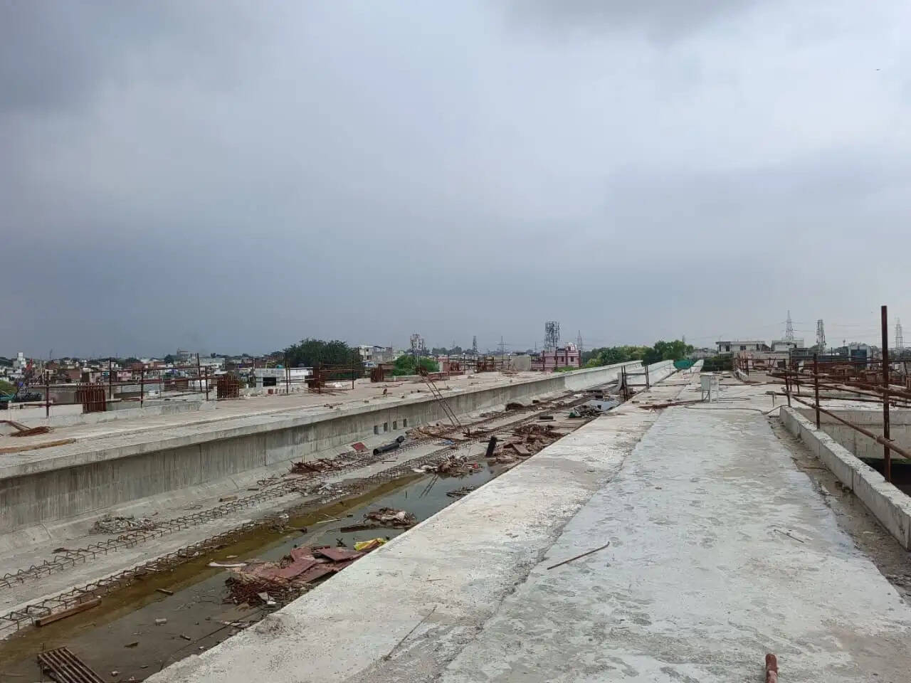 कानपुर मेट्रो के कॉरिडोर-2 में सिविल निर्माण कार्य तेजी से जारी : सुशील कुमार