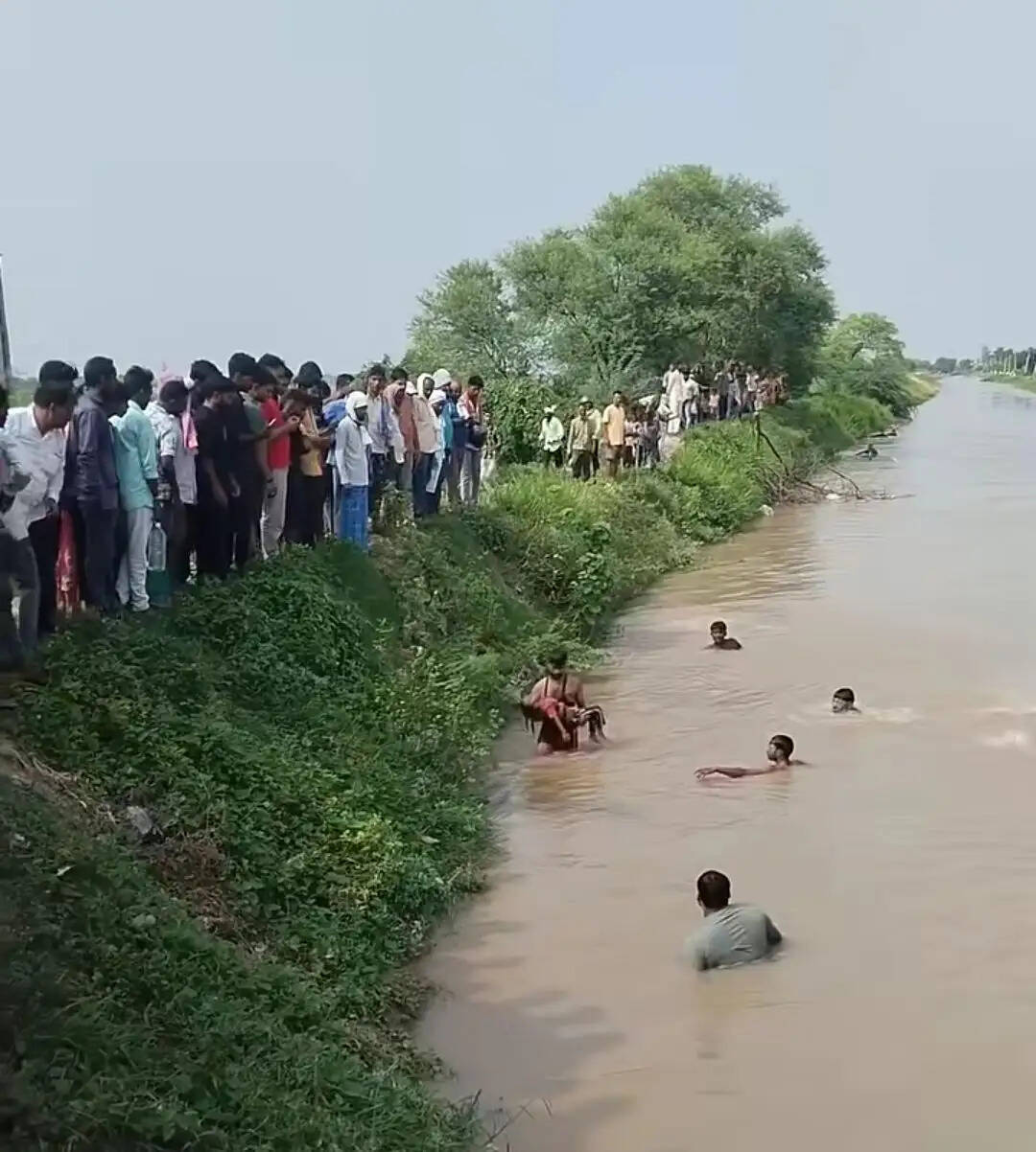 जीवछ नदी में डूबने से आठ वर्षीय बच्ची की मौत