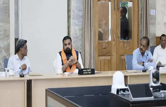 पटना मेट्रो रेल परियोजना के निर्माण कार्य में तेजी लाएं और इसे शीघ्र पूर्ण करें : मुख्यमंत्री