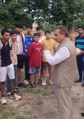 केन्द्रीय राज्यमंत्री कीर्तिवर्धन सिंह ने कॉल्विन तालुकेदार्स कॉलेज का किया निरीक्षण