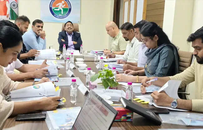 सोनीपत: हरियाणा खेल विश्वविद्यालय कोर्ट की तीसरी बैठक में लिए गए महत्वपूर्ण निर्णय