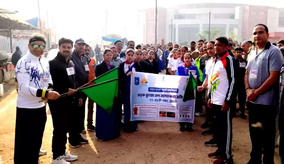 सुरक्षित सफर के लिए यातायात नियमों को अपनाने का आग्रह