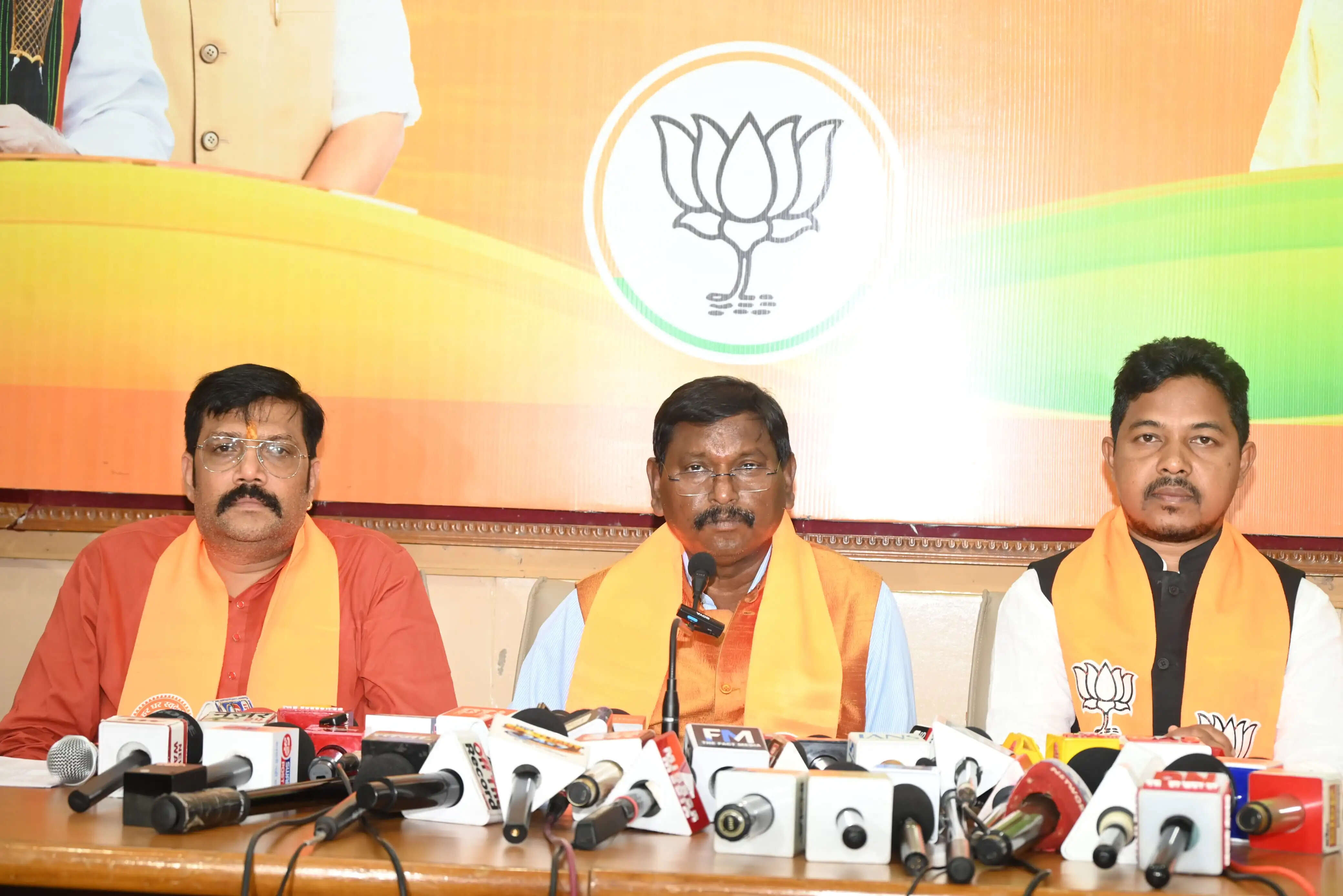 गुरु रविदास की 650वीं जयंती पर सात माह चलेगा 'समरसता संकल्प अभियान', झारखंड में होंगे व्यापक कार्यक्रम : अर्जुन मुंडा