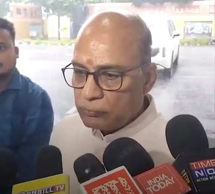 अखिल गोगोई पर विजय गुप्ता ने लगाया विधानसभा की गरिमा प्रभावित करने का आरोप