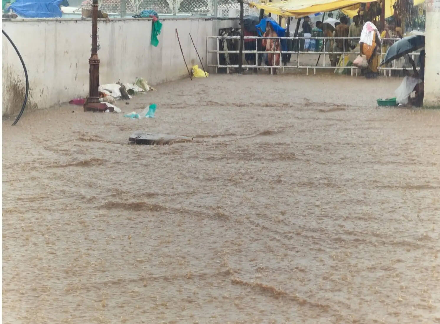 अनूपपुर: अमरकंटक में दो घंटे बारिश, अनूपपुर में धूप, उमस बढ़ी