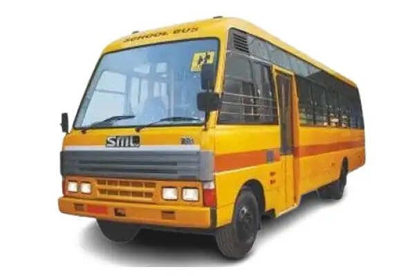 परिवहन विभाग की अनदेखी से स्कूली बच्चों की जान सांसत में