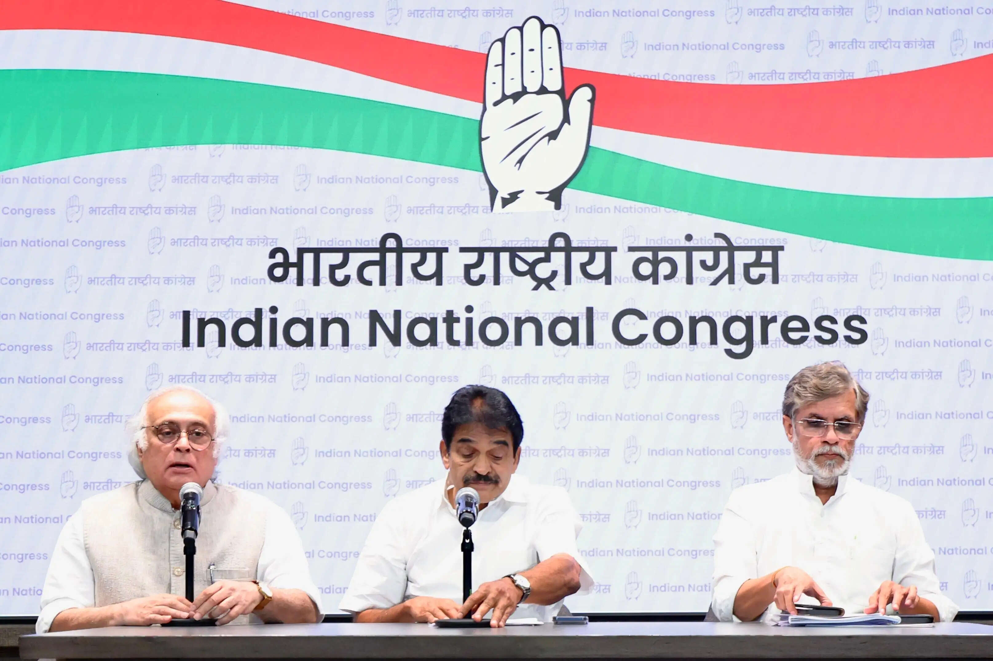 सीडब्ल्यूसी बैठक के बाद कांग्रेस ने एसआईआर पर उठाए सवाल, ज्ञानेश कुमार और प्रधानमंत्री से मांगा इस्तीफा