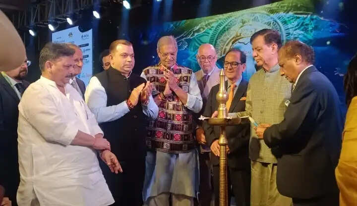 यूपी&nbsp;के काशी में होटल उद्यम से जुड़े सभी उद्यमियों का स्वागत,&nbsp;सरकार&nbsp;आपके&nbsp;साथ:&nbsp;सतीश&nbsp;महाना