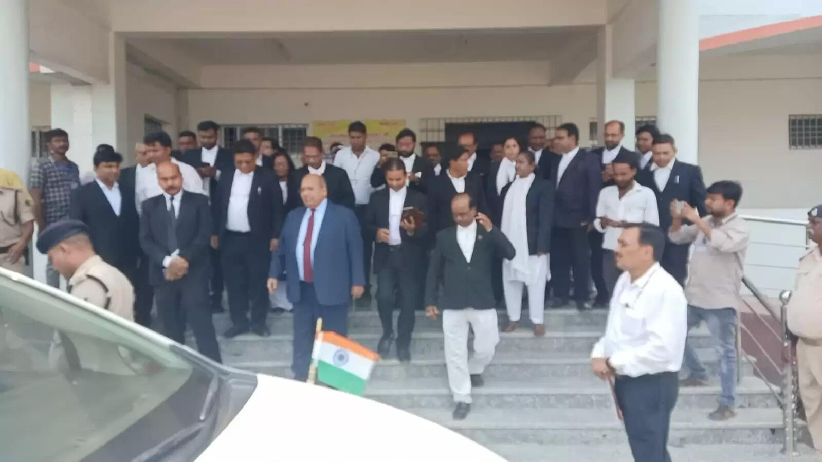 हाईकोर्ट के इंस्पेक्टिंग जज संदीप कुमार ने फारबिसगंज अनुमंडल व्यवहार न्यायालय का किया निरीक्षण