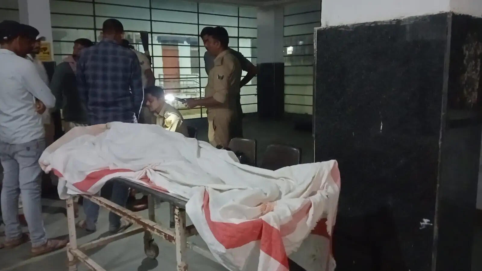 बिहार के सुपौल जिले में युवक की गला रेतकर हत्या, जांच में जुटी पुलिस