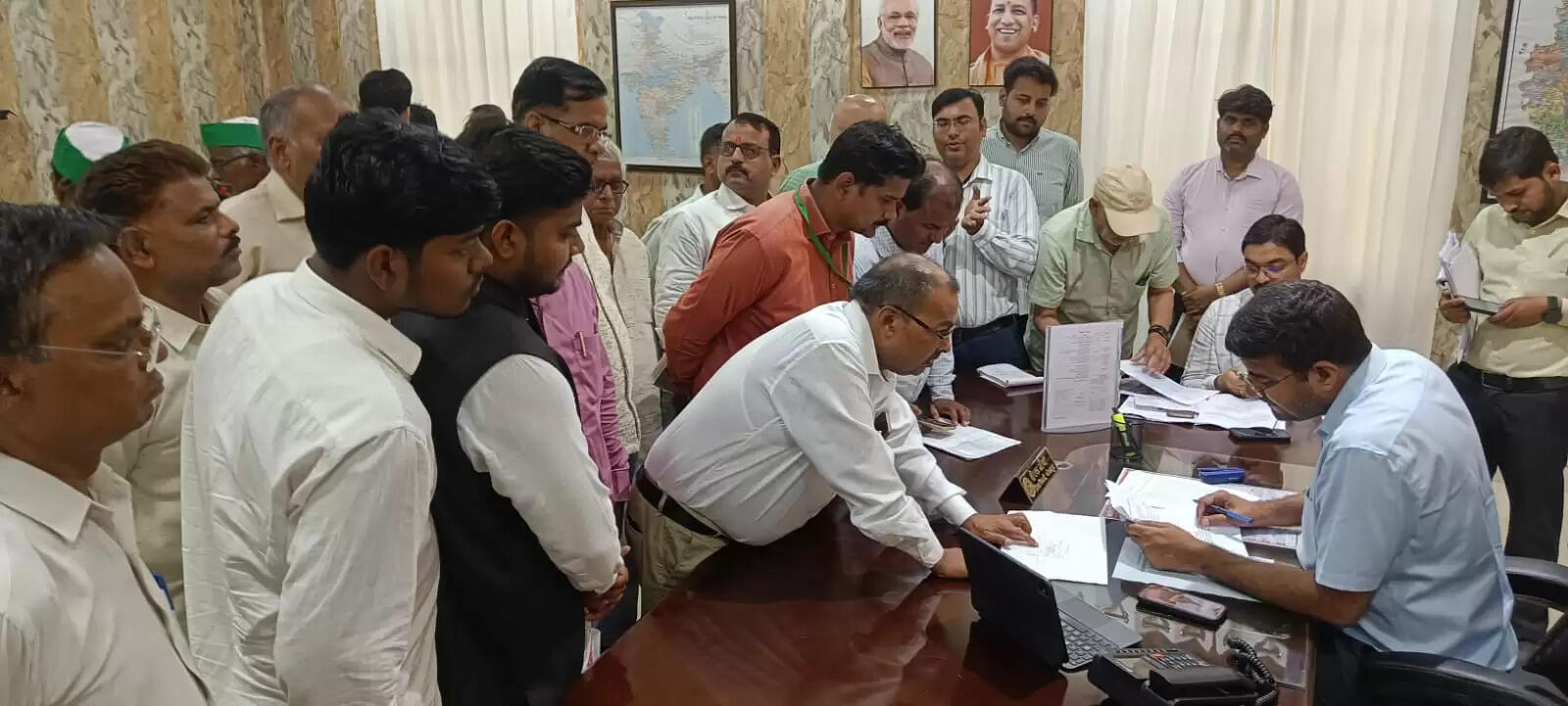 आमजन की समस्याओं का समयबद्ध निस्तारण प्रशासन की सर्वोच्च प्राथमिकता : जिलाधिकारी