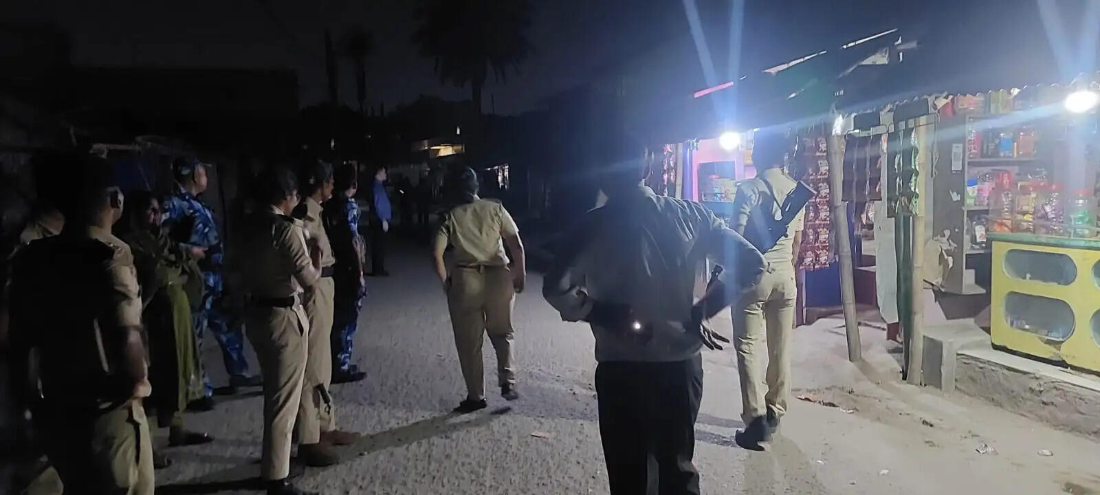 फारबिसगंज रेड लाइट एरिया में पुलिस की छापेमारी,कई हिरासत में