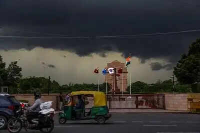 दिल्ली में बादल छाए रहने, उत्तर-पश्चिम भारत में वर्षा होने की संभावना