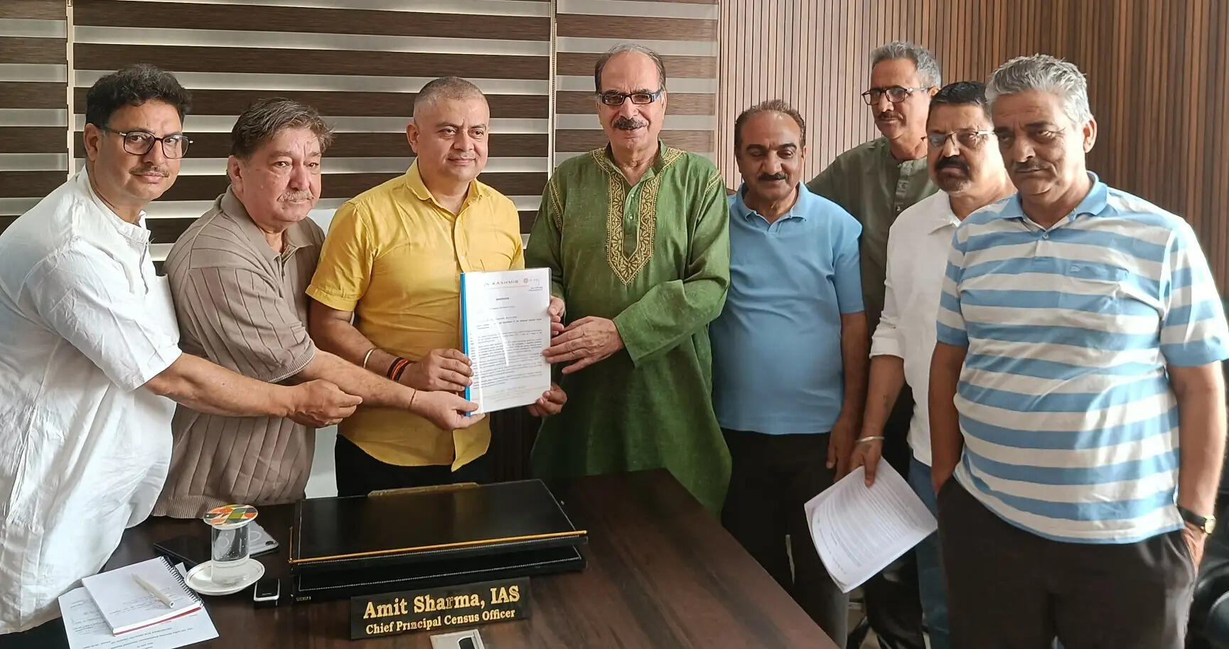 जनगणना 2027 में विस्थापित कश्मीरी पंडितों की अलग पहचान की मांग